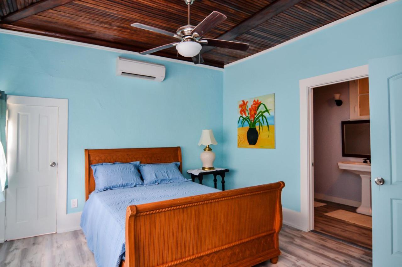Blue Sky Manor Hotel Interlachen Bagian luar foto